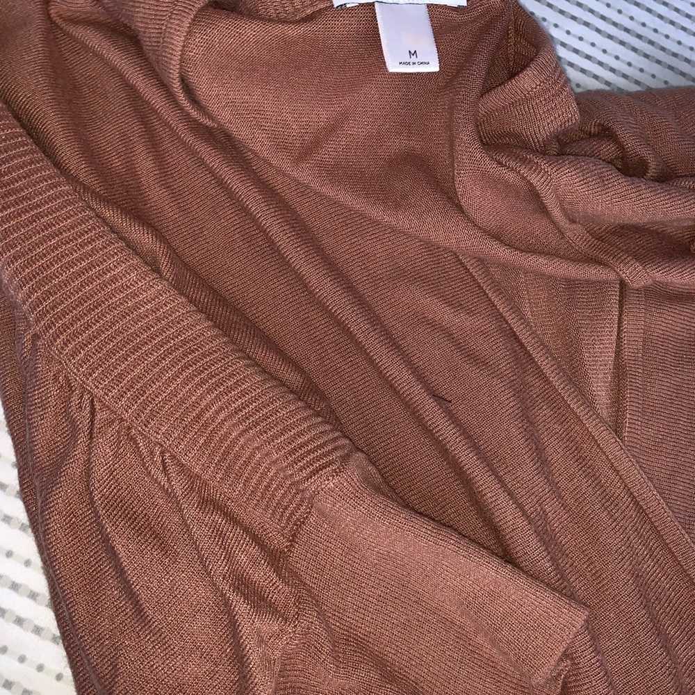 LOFT Sweater cute cut!